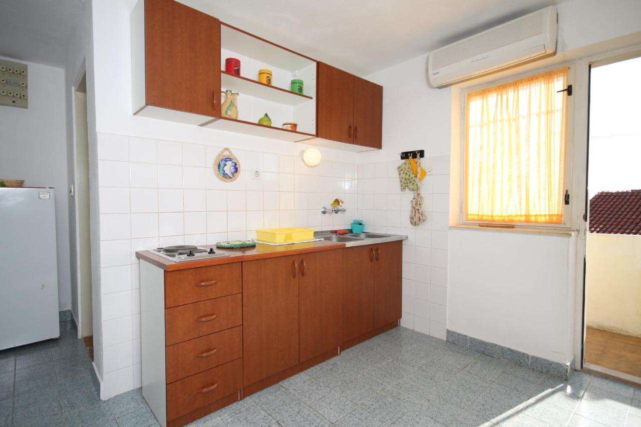 Apartments By The Sea Marusici, Omis - 8632 ميميتسا المظهر الخارجي الصورة