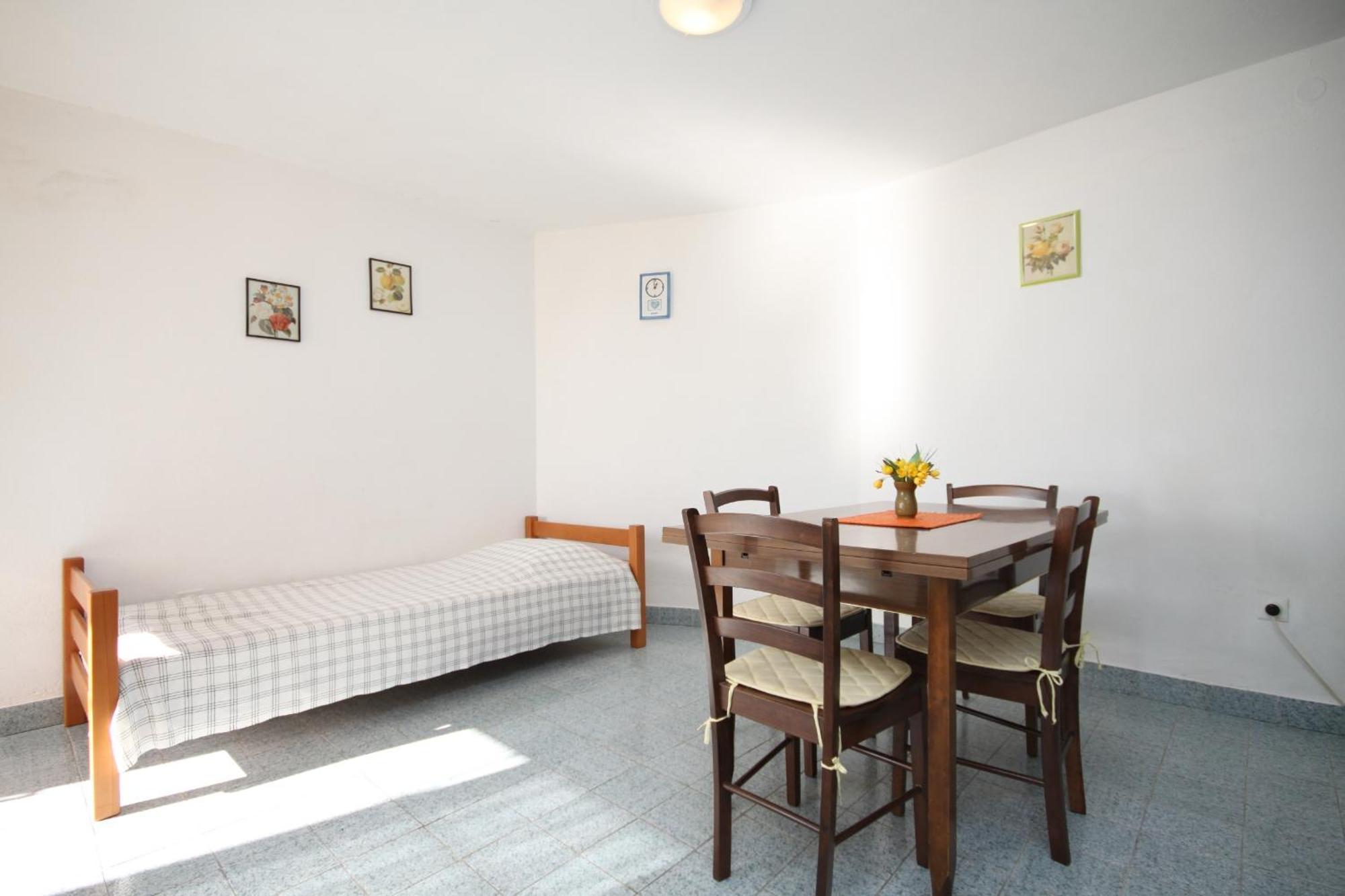 Apartments By The Sea Marusici, Omis - 8632 ميميتسا الغرفة الصورة